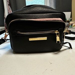 The Detour Crossbody